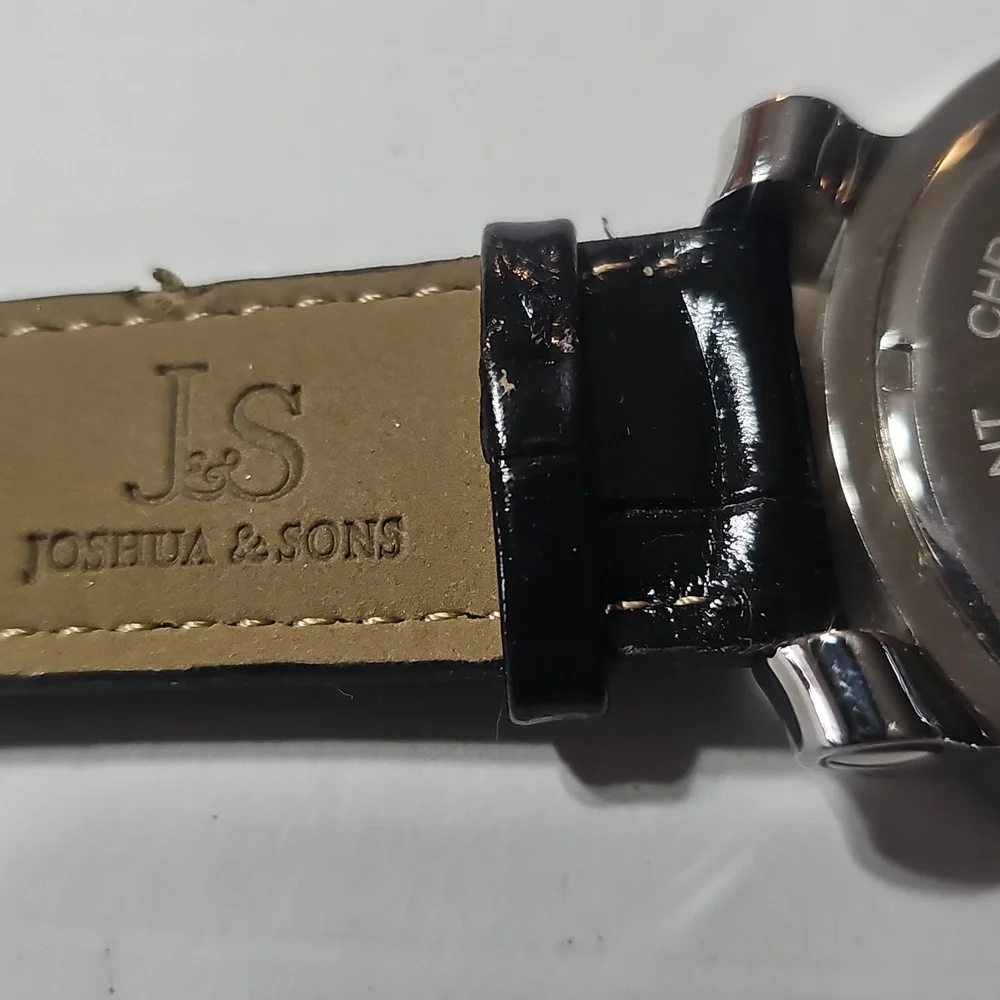 Elegant J & S Silvertone and Black Men's Watch NWOT
